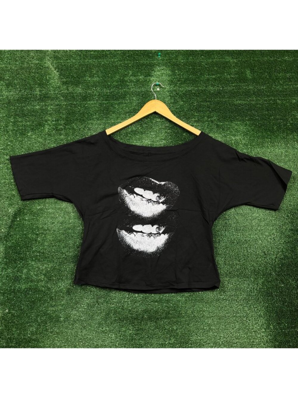Blue Ivy Carter Teeth Off shoulder Top Size Large